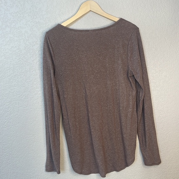 Old Navy Long Sleeve Shirt Brown Size Medium - Picture 8 of 9